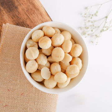 MECADEMIA NUTS