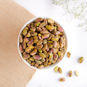 SALTED PISTA KERNELS